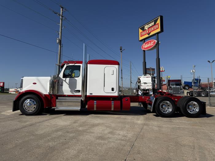 2026 Peterbilt 589-4