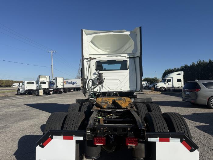 2018 International LT625-4