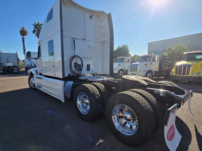 2023 Peterbilt 579-2
