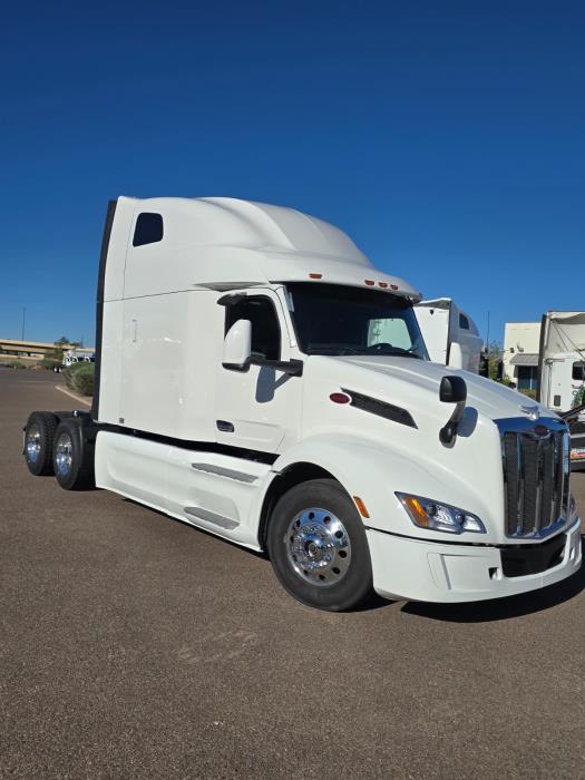 2023 Peterbilt 579-6