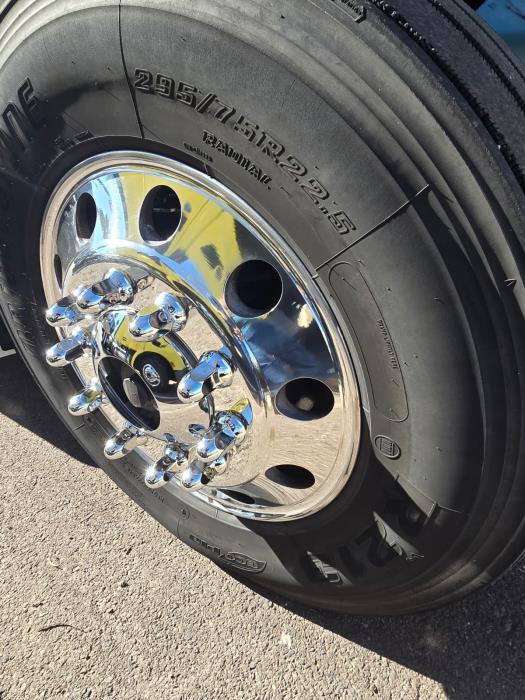 2023 Peterbilt 579-14