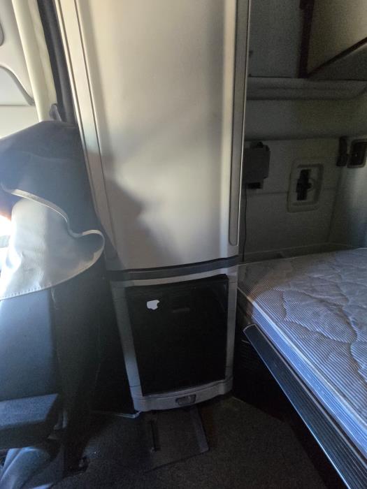 2023 Peterbilt 579-21