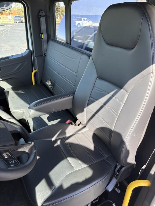 2025 Peterbilt 536-10