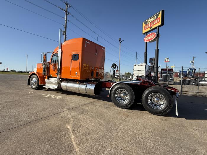 2026 Peterbilt 589-9