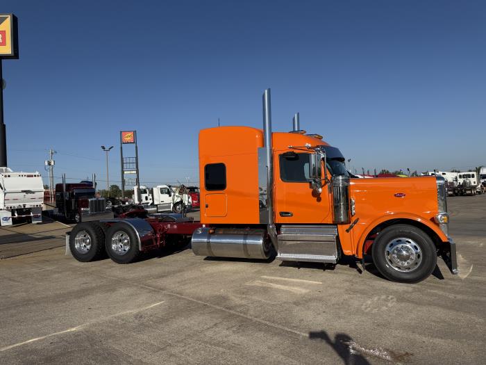 2026 Peterbilt 589-16