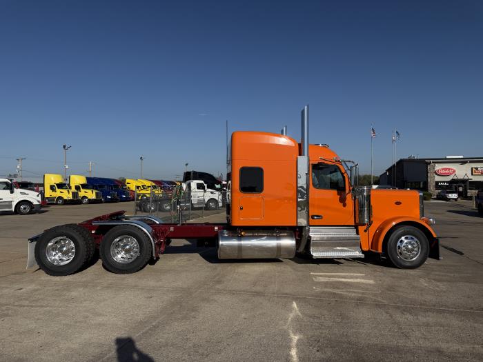 2026 Peterbilt 589-20