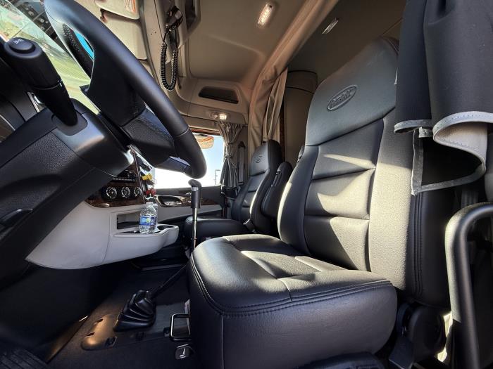 2026 Peterbilt 589-29