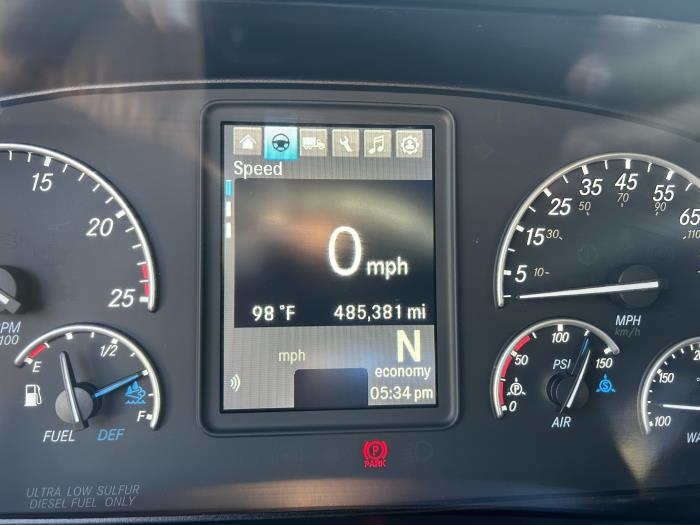 2021 Freightliner Cascadia-12