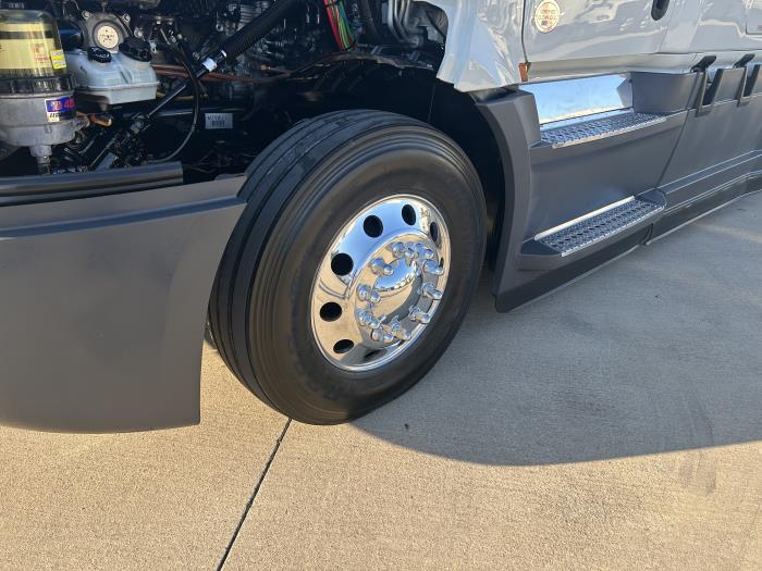 2021 Freightliner Cascadia-19