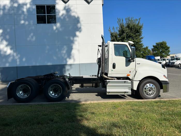 2026 International LT625 LT photo 4