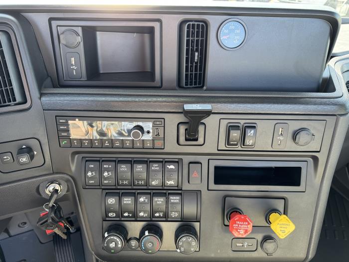 2026 International LT625-14