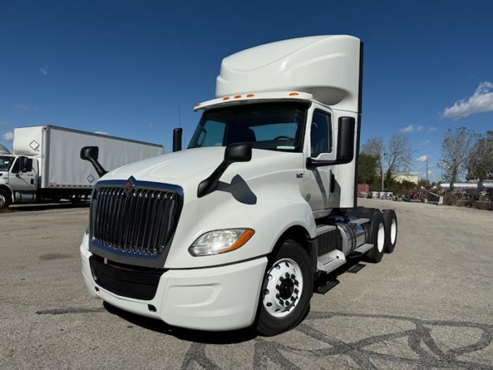 2018 International LT625-1