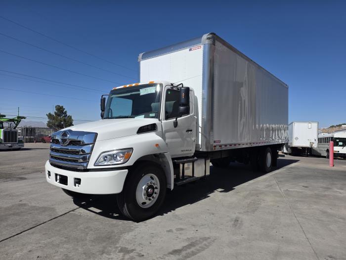 2025 Hino Incomplete Vehicle Day Cab photo 2