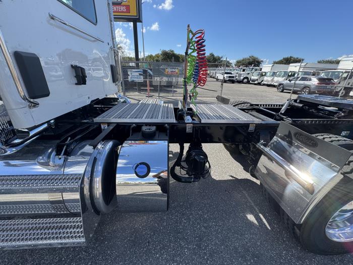 2026 Peterbilt 567-3