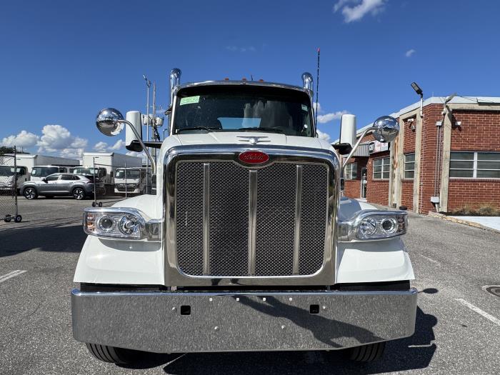 2026 Peterbilt 567-11