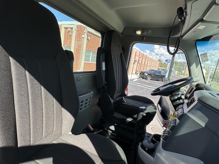 2026 Peterbilt 567-21