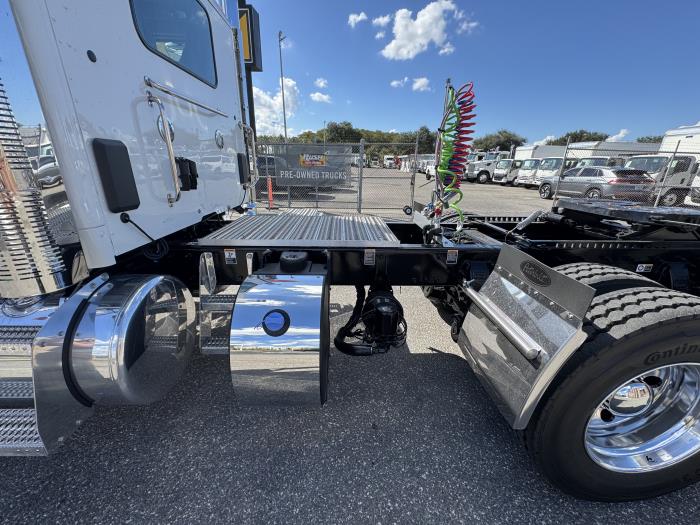 2026 Peterbilt 589-7