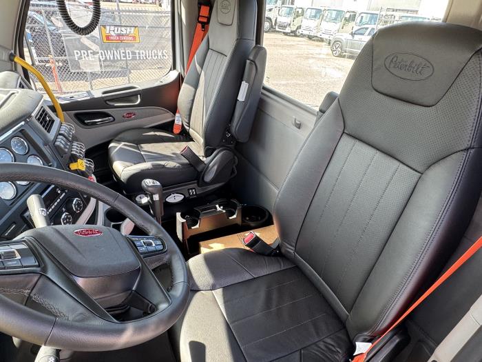 2026 Peterbilt 589-12