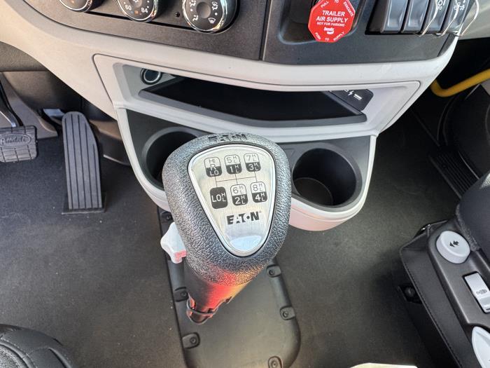 2026 Peterbilt 589-14