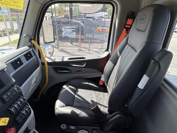 2026 Peterbilt 589-17