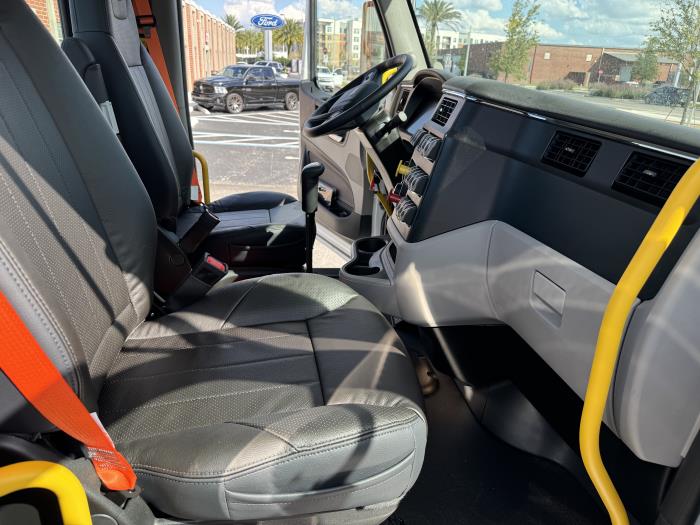 2026 Peterbilt 589-20