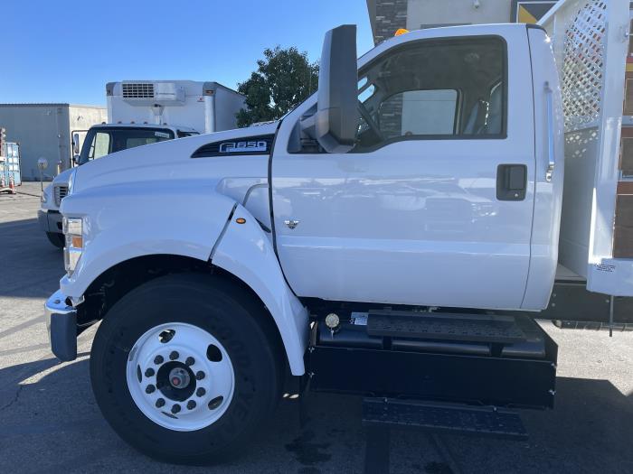 2026 Ford F-650-10