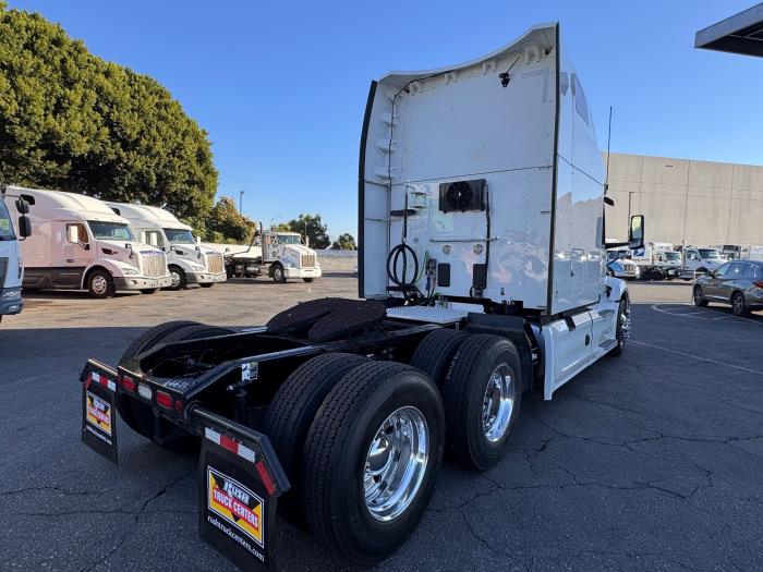 2022 Peterbilt 579-6