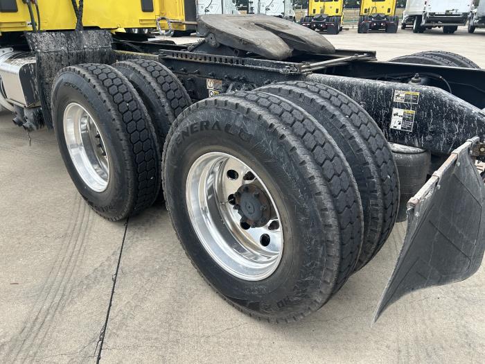 2021 Peterbilt 579-15 2021 Peterbilt 579-15