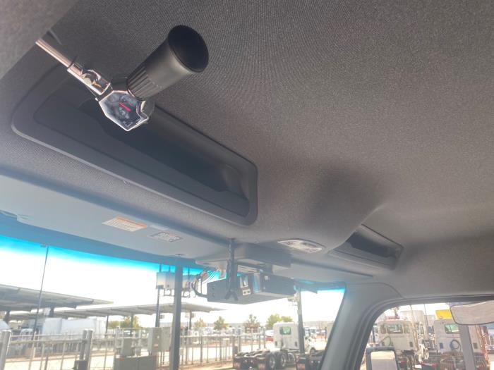 2026 Peterbilt 548-12