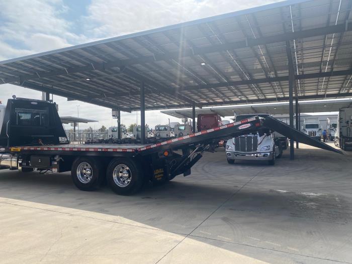 2026 Peterbilt 548-14