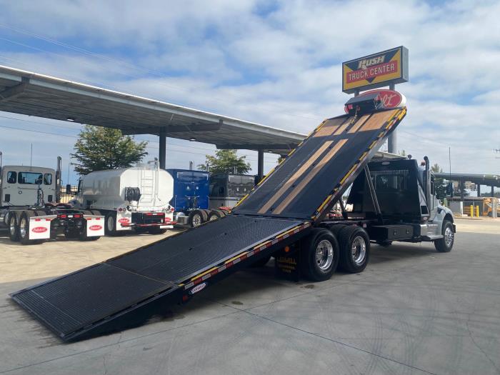 2026 Peterbilt 548-18