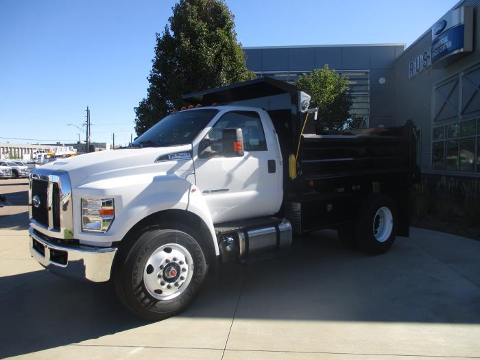 2026 Ford F-750-2