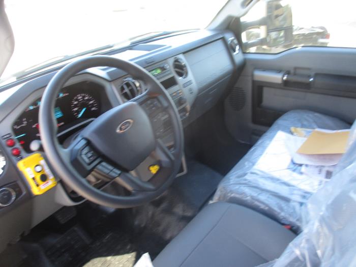 2026 Ford F-750-8