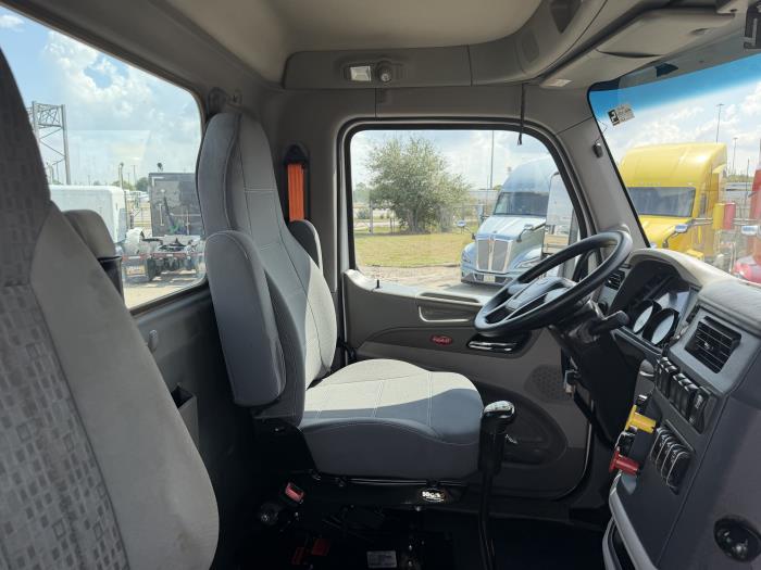 2019 Peterbilt 579-22