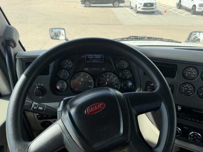 2019 Peterbilt 579-30