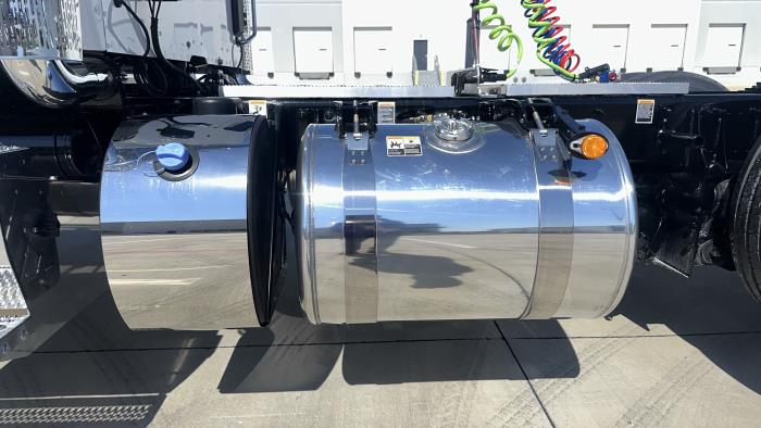 2026 Peterbilt 567-18