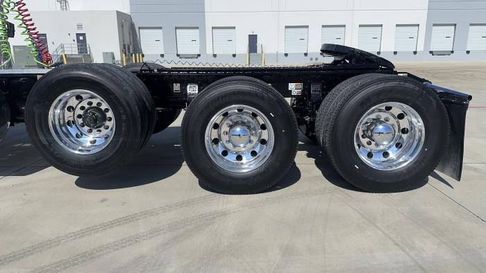 2026 Peterbilt 567-11