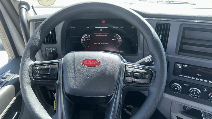 2026 Peterbilt 567-24