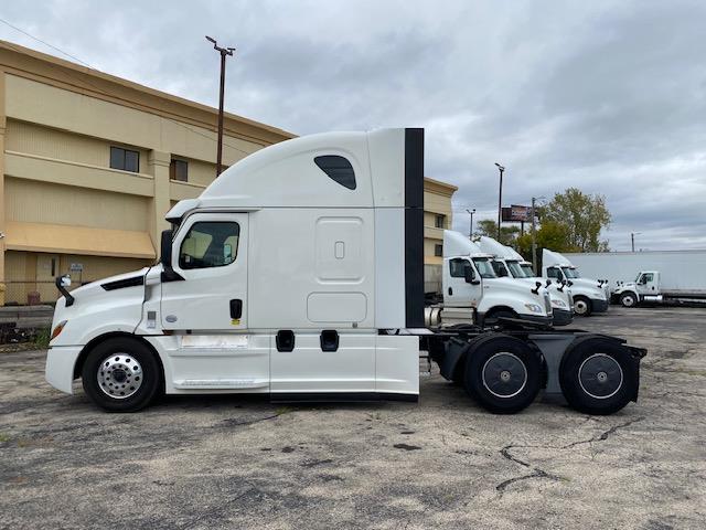 2020 Freightliner Cascadia-2 2020 Freightliner Cascadia-2