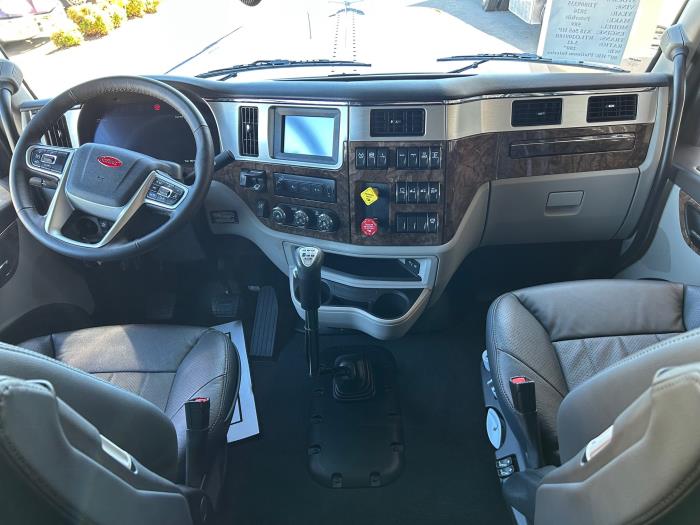 2026 Peterbilt 589-3