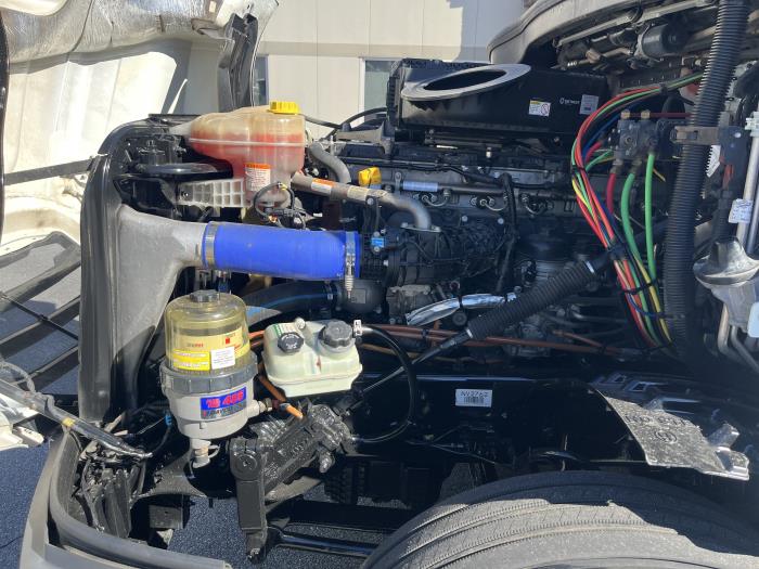 2021 Freightliner Cascadia-13