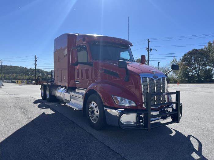 2022 Peterbilt 579 photo 4
