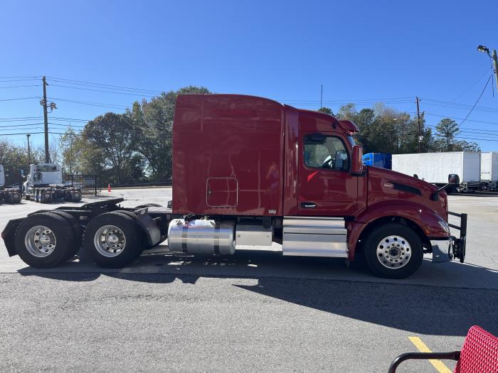 2022 Peterbilt 579-4