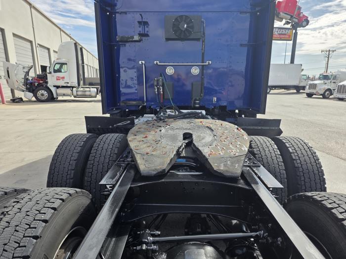 2022 Peterbilt 579-8