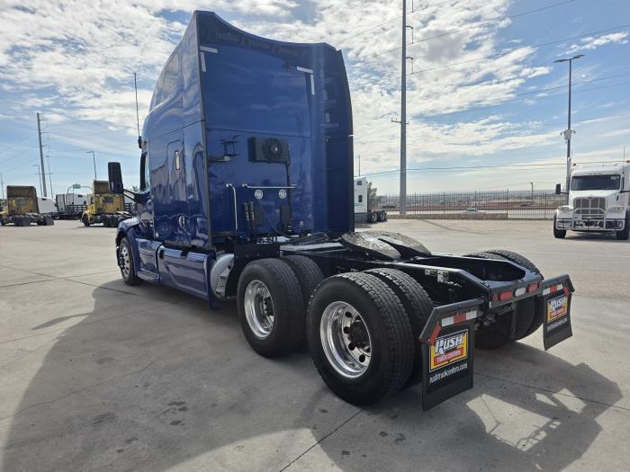 2022 Peterbilt 579-9