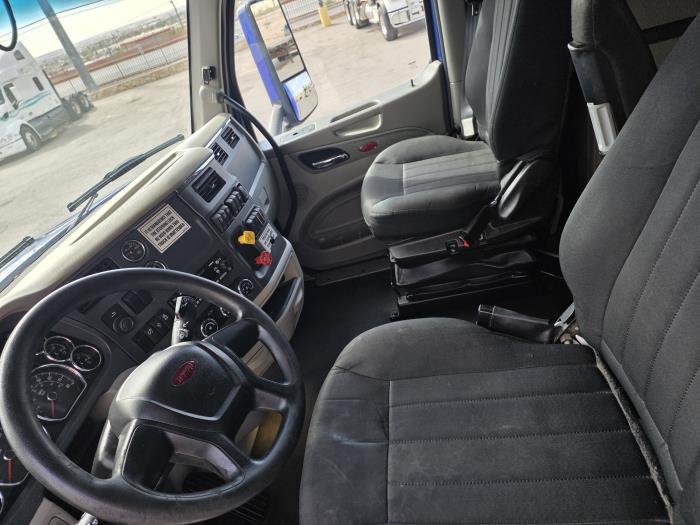 2022 Peterbilt 579-16