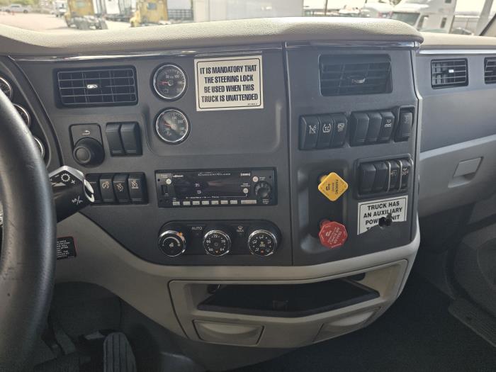 2022 Peterbilt 579-19