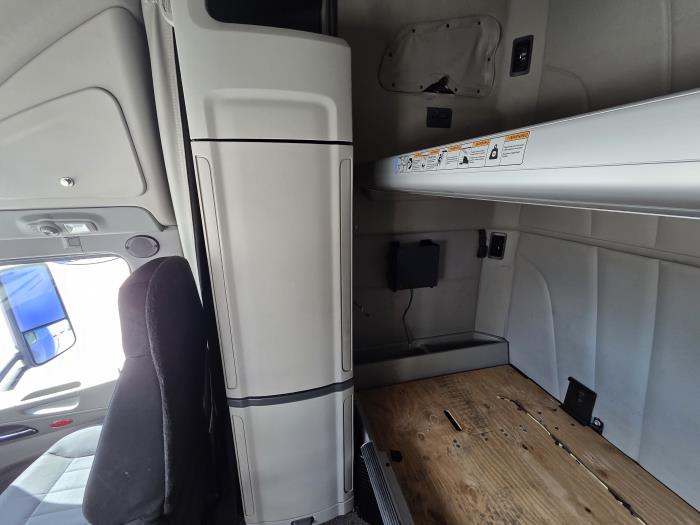 2022 Peterbilt 579-23