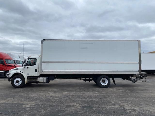 2019 Freightliner Business Class M2 106-2