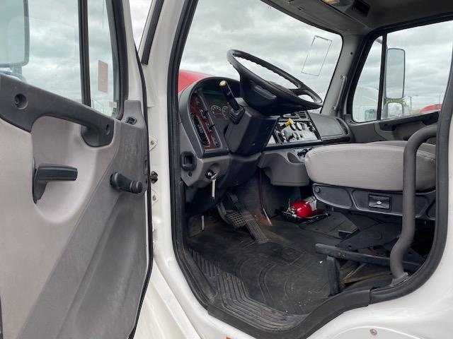 2019 Freightliner Business Class M2 106-16